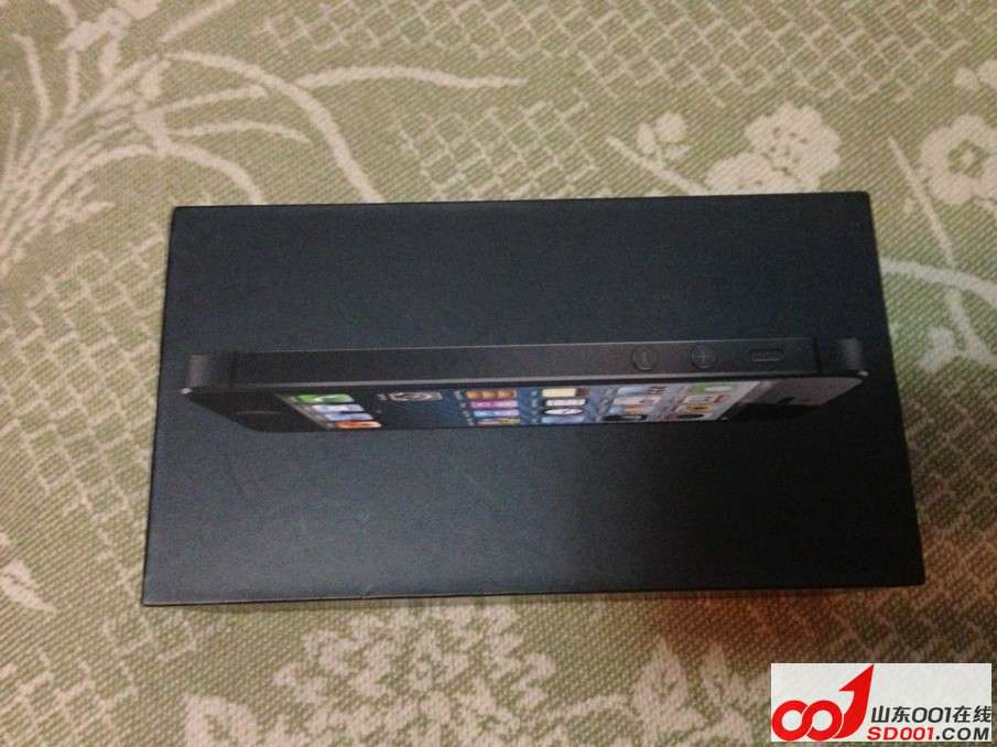 �հ�ȫ�º�ɫIPhone5��64g