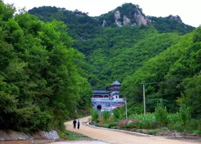 ����ɽ���Ρ�����İ�ɽ Ϊ������7������������·��-16.jpg