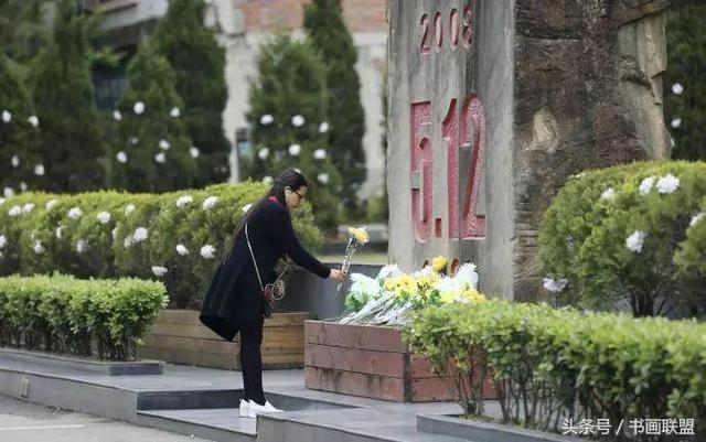 һ����Ƭ ʮ��ǰ�Ļ��� 5.12-1.jpg