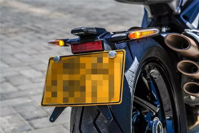 ���ߵ�����Ʒ MV�¹�˹��Brutale 800������-5.jpg