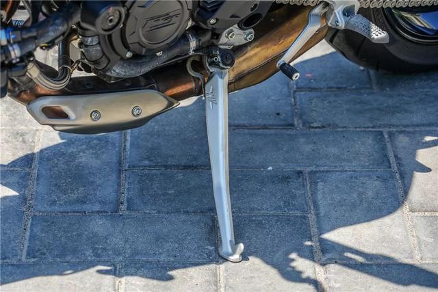 ���ߵ�����Ʒ MV�¹�˹��Brutale 800������-25.jpg