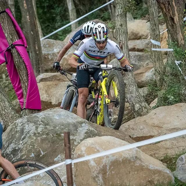 ��һ���ļ���حNINO SCHURTER���ձ�֮��-21.jpg