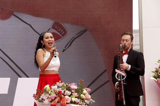 �����޾��������� �ſ���Hypermotard ����950��ʽ����-2.jpg