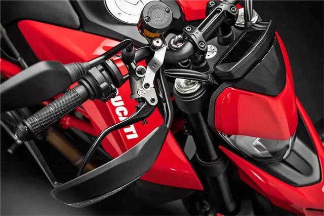 �����޾��������� �ſ���Hypermotard ����950��ʽ����-10.jpg