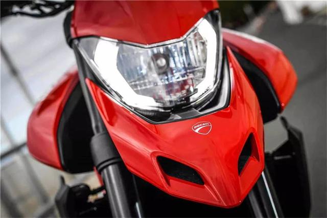 �����޾��������� �ſ���Hypermotard ����950��ʽ����-8.jpg
