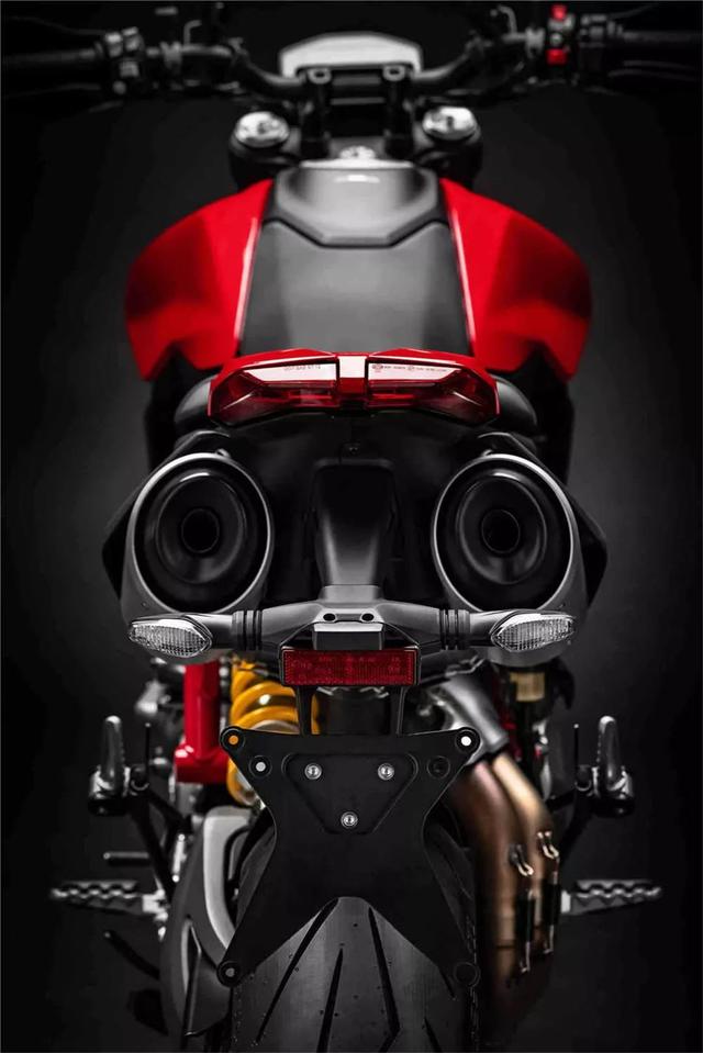 �����޾��������� �ſ���Hypermotard ����950��ʽ����-7.jpg