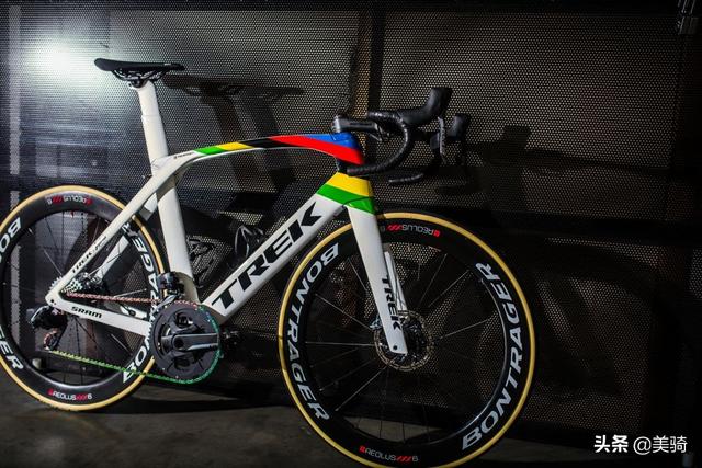 ��ֵ����ս���� ˧��Trek���г�Ϳװ�̵�-4.jpg