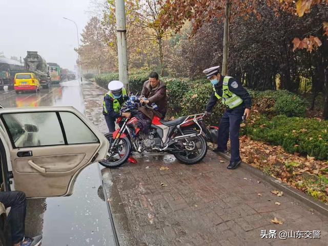 ů�ģ�����ǧ��·������ ���󽻾���������������-1.jpg