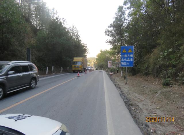 Ů���峿�ﳵ������������ �·������޼�ء������³�����Ŀ����-1.jpg