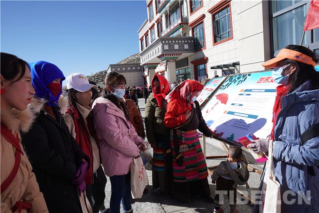 ��ͥԺ�� ������ ��ׯ��������ɭ���հ�Ǩ���õ�ġ�����������-8.jpg