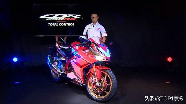 ����CBR250RR�¿��½������ ӭս����ZX25R-6.jpg