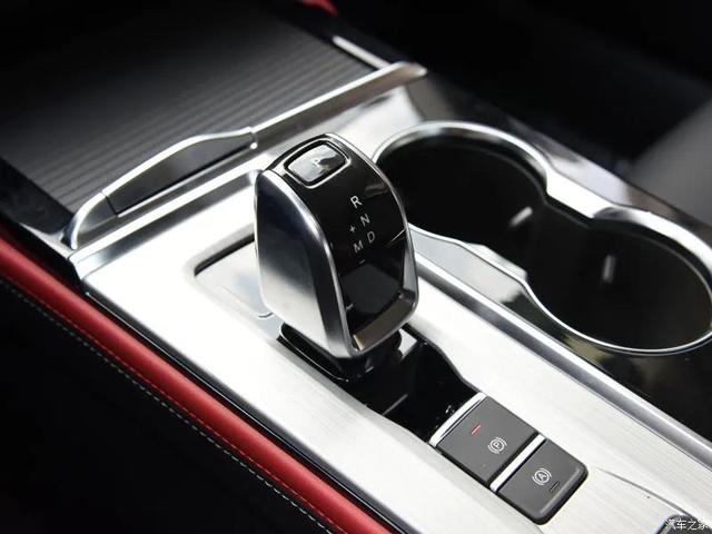 ������5 PLUS����7�򣬻���CarPlay-11.jpg