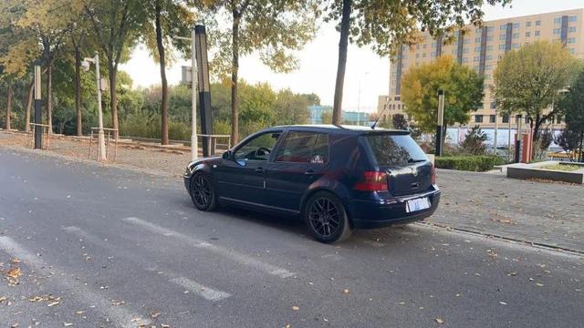 һֱ�ڼ�� �Ĵ��߶���������װ-10.jpg